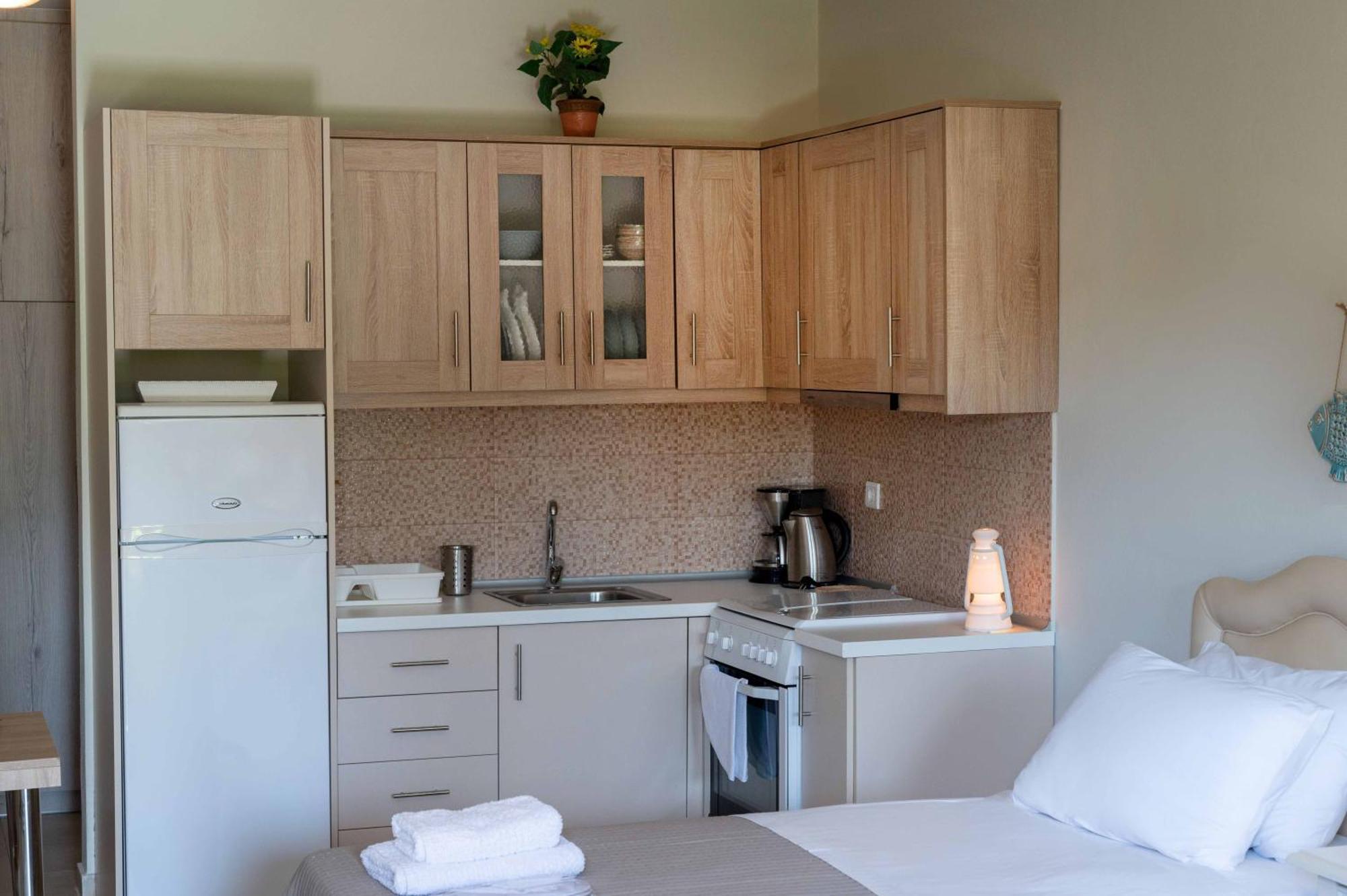 Melograno Apartments And Studios Kalá Nerá Eksteriør bilde